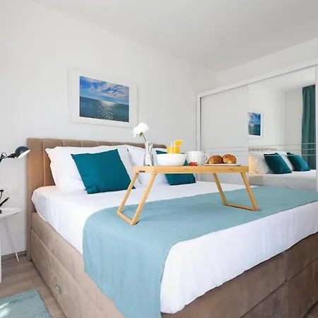 Pet Friendly In * Vrsi